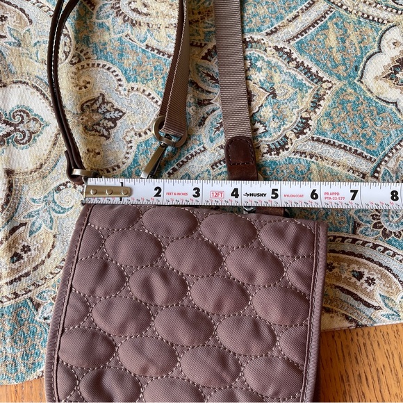 Mosey Life quilted bag convertible crossbody wristlet purse Removable straps - Picture 9 of 11